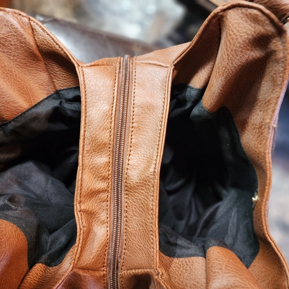 LA DIVA Women's genuine Leather Brown Hand Bag Hobo Satchel Purse Buckles - Picture 5 of 5